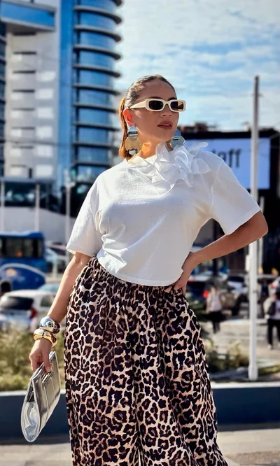 Camiseta Cropped Flor