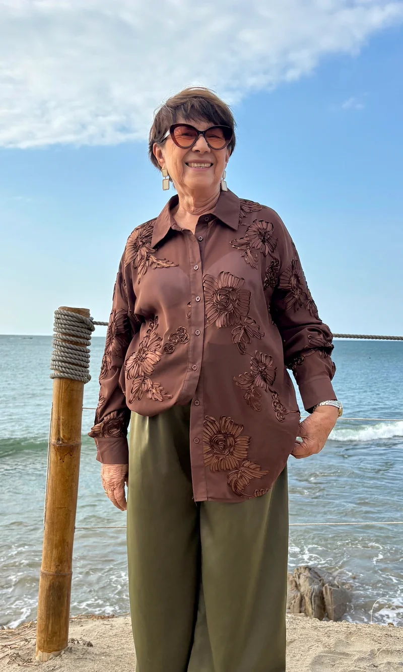 Camisa Bordado Floral — foto 2