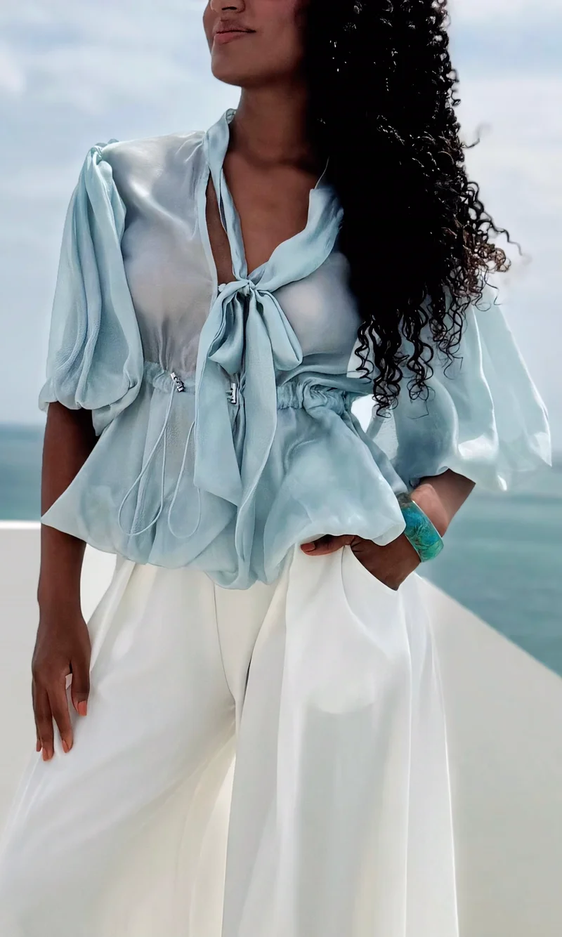 Blusa Lazo Abullonadas — foto 1