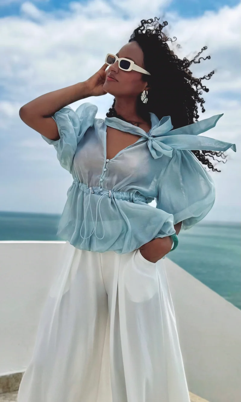 Blusa Lazo Abullonadas — foto 2