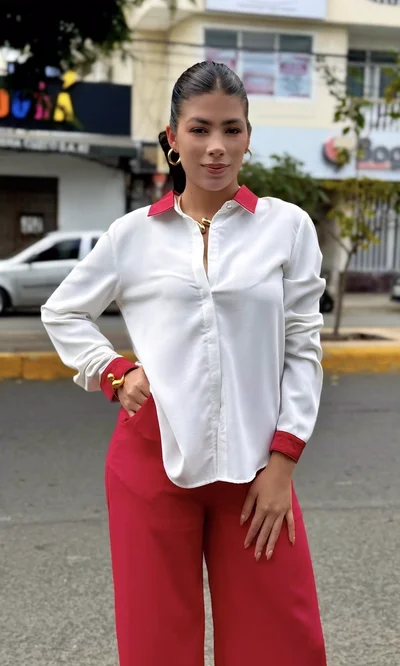 Camisa Contraste