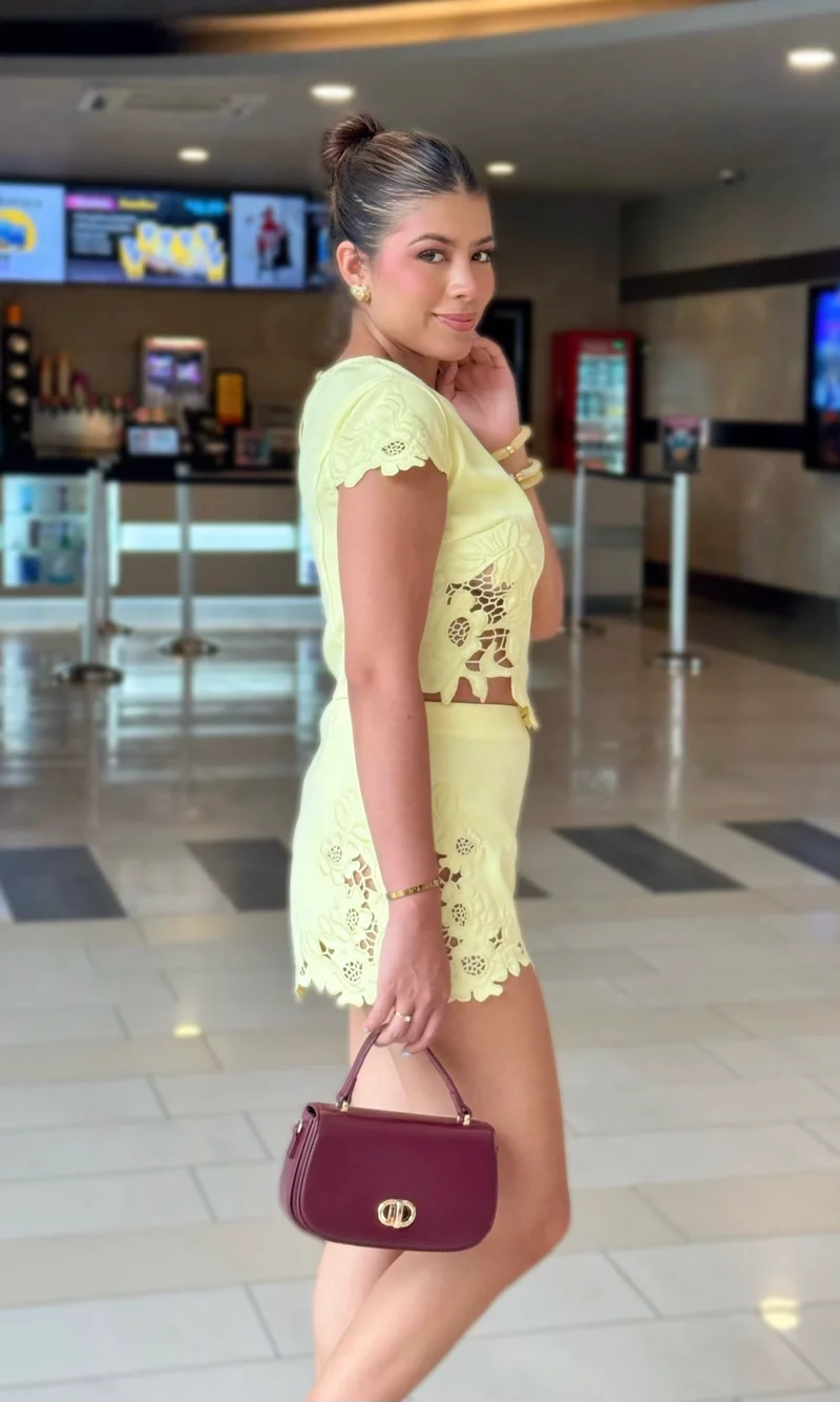 Conjunto Floral Amarillo — foto 2
