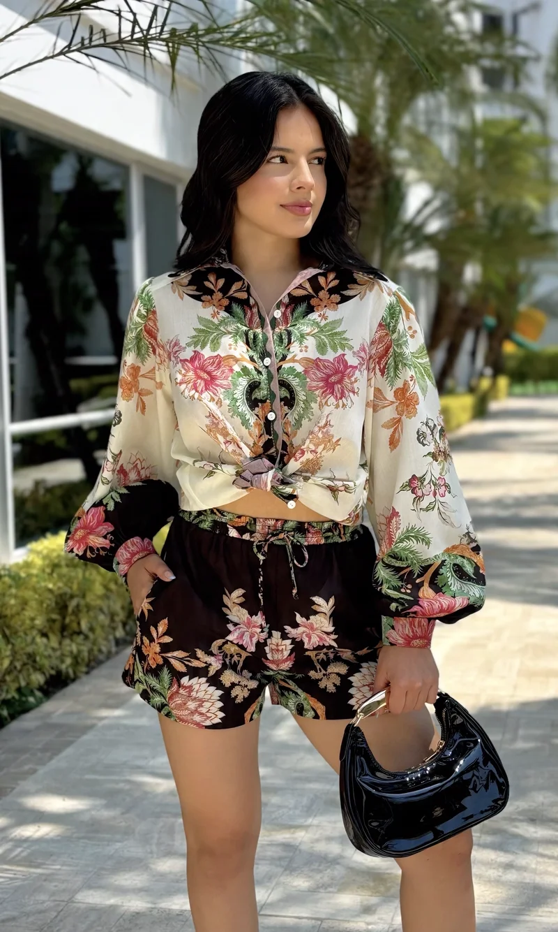 Conjunto Short Floral — foto 2