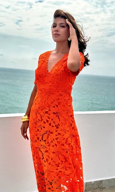Vestido Midi Festoneado