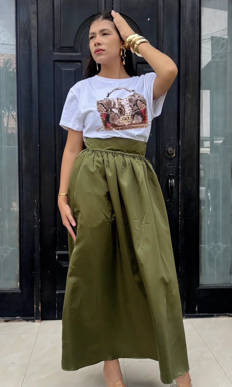 Falda Amplia Satinada — foto 1