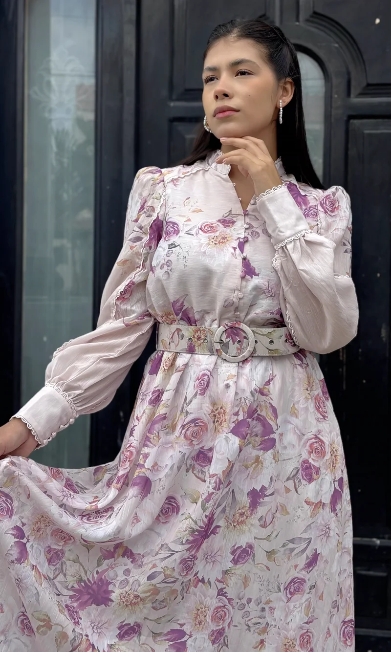 Vestido Floral Cinturón — foto 4