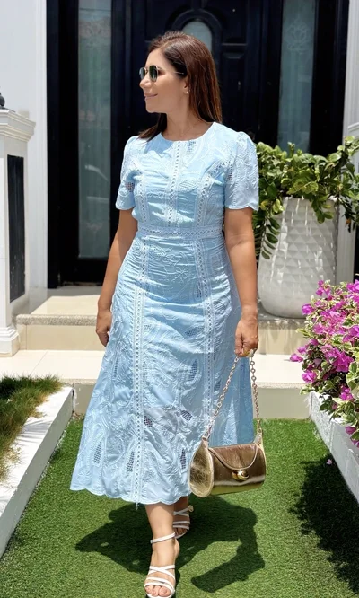 Vestido Midi Bordado