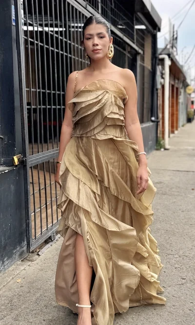 Vestido Volantes Dorado